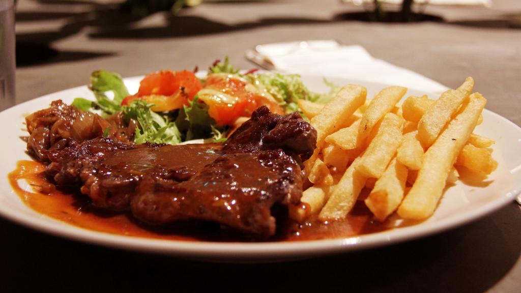 口感鲜嫩的西冷牛排