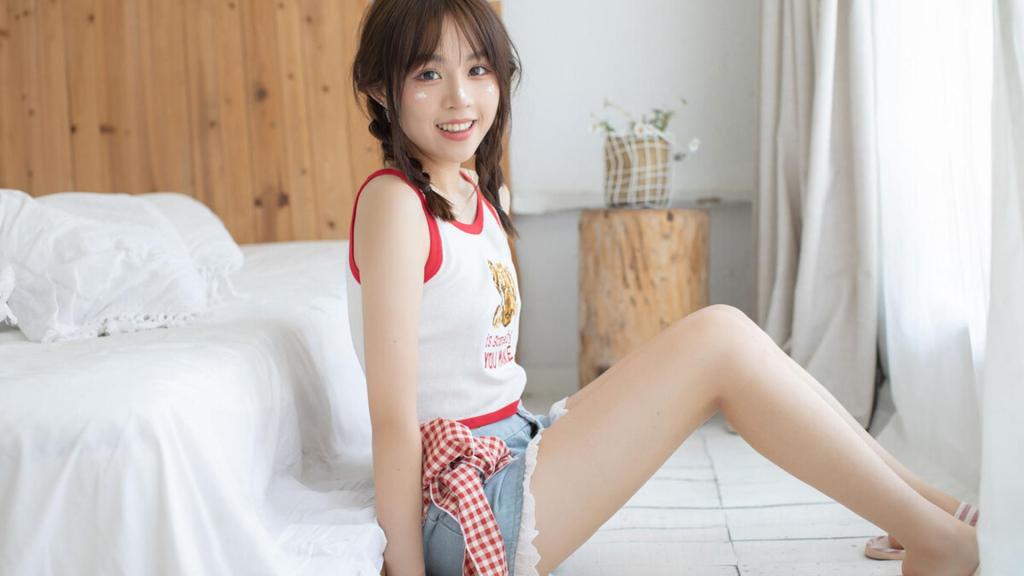 居家清纯萌妹子甜美可爱迷人写真