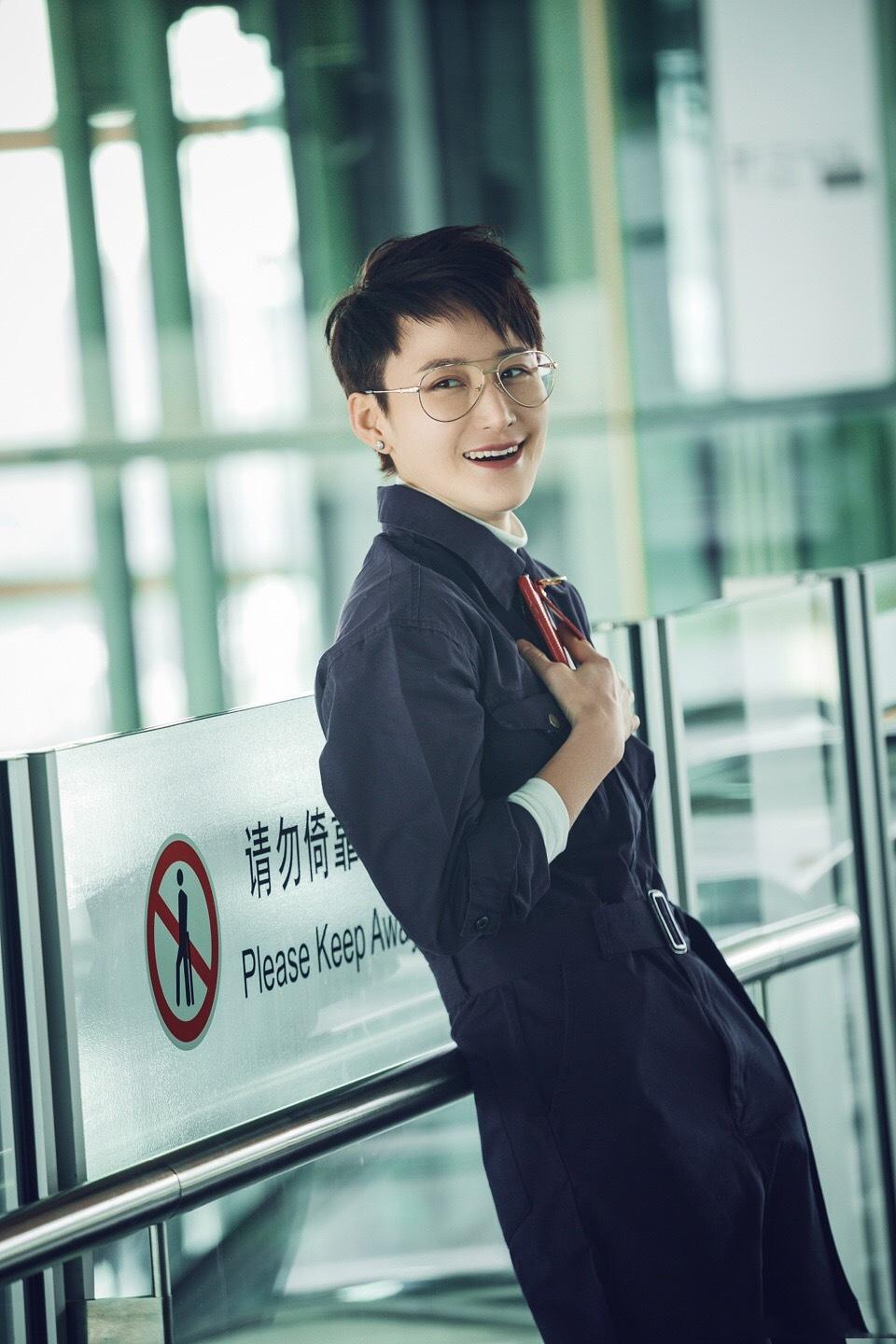 蒋璐霞酷帅时尚大片