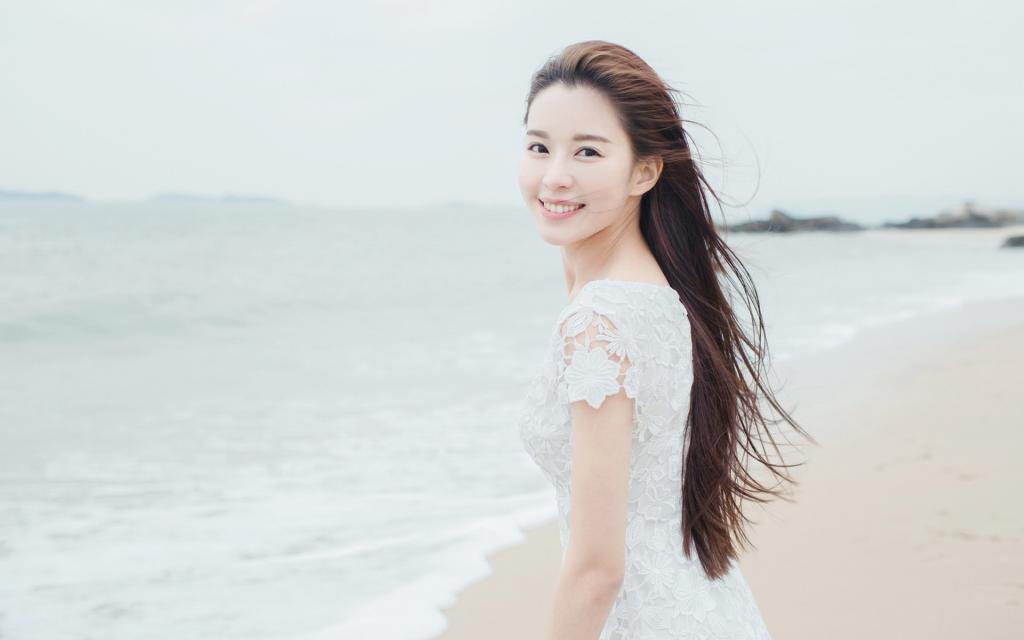 清新脱俗的美女写真