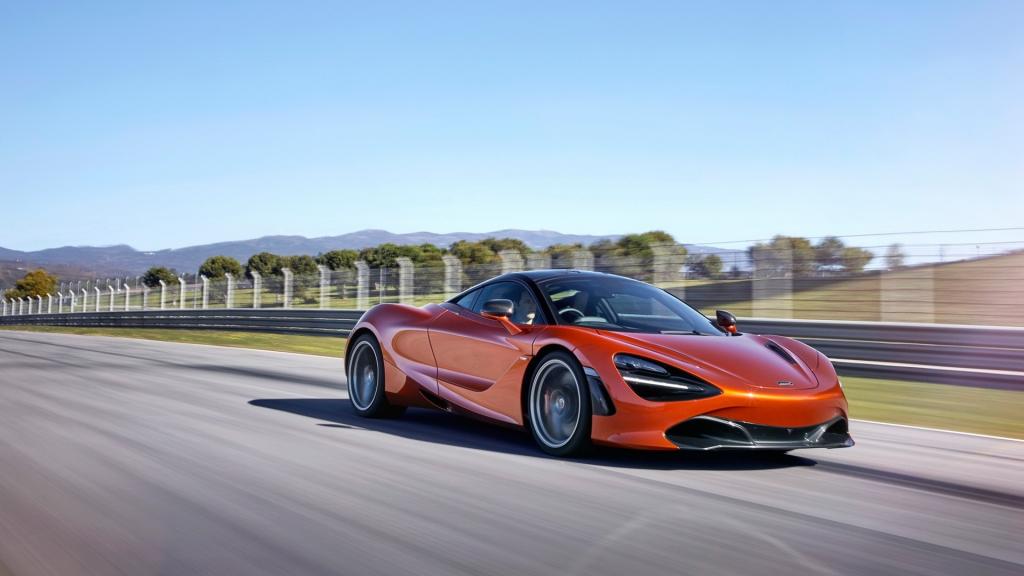 2017帅气迈凯轮McLaren 720S图片
