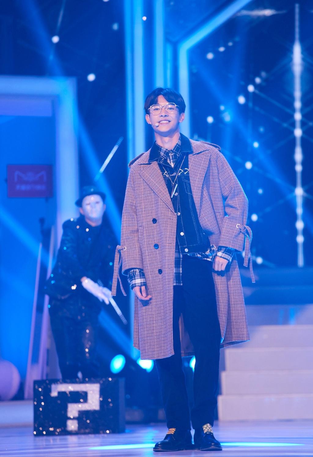 张宥浩疯狂衣橱高清图片