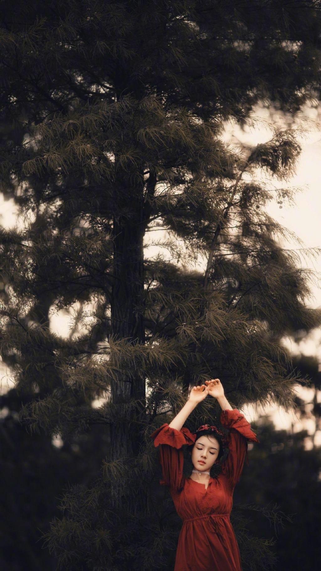 清纯白皙美女怀旧复古写真