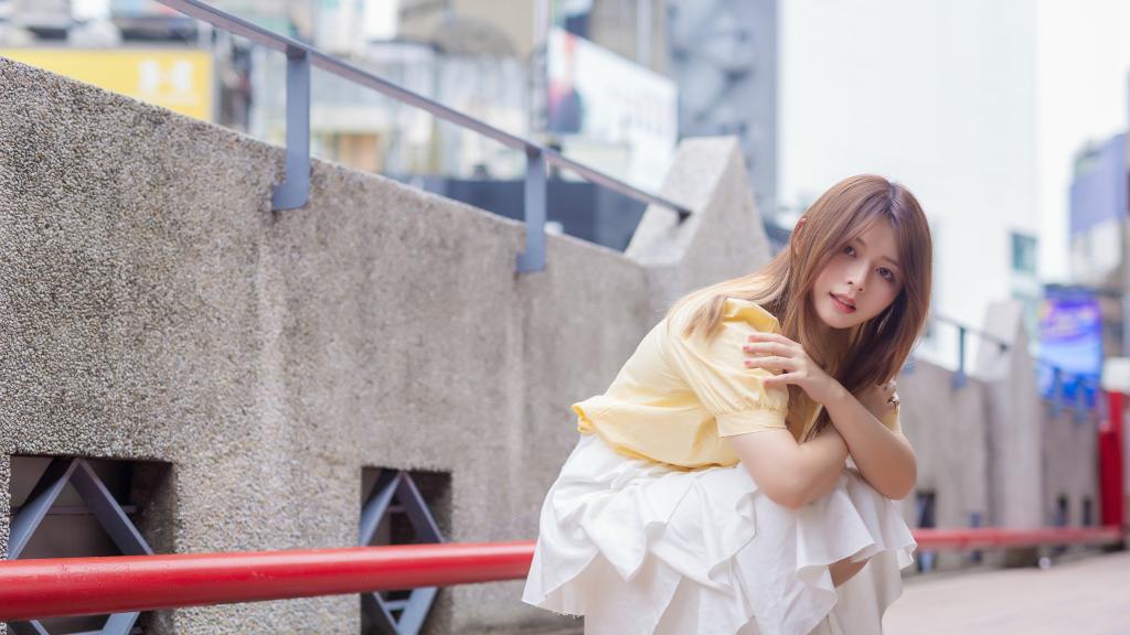 千娇百媚的亚洲美女户外写真