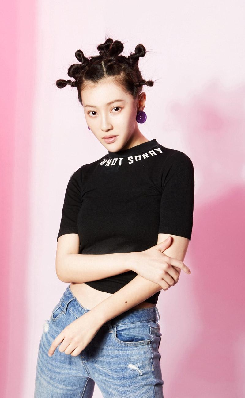 王鹤润时尚搞怪写真