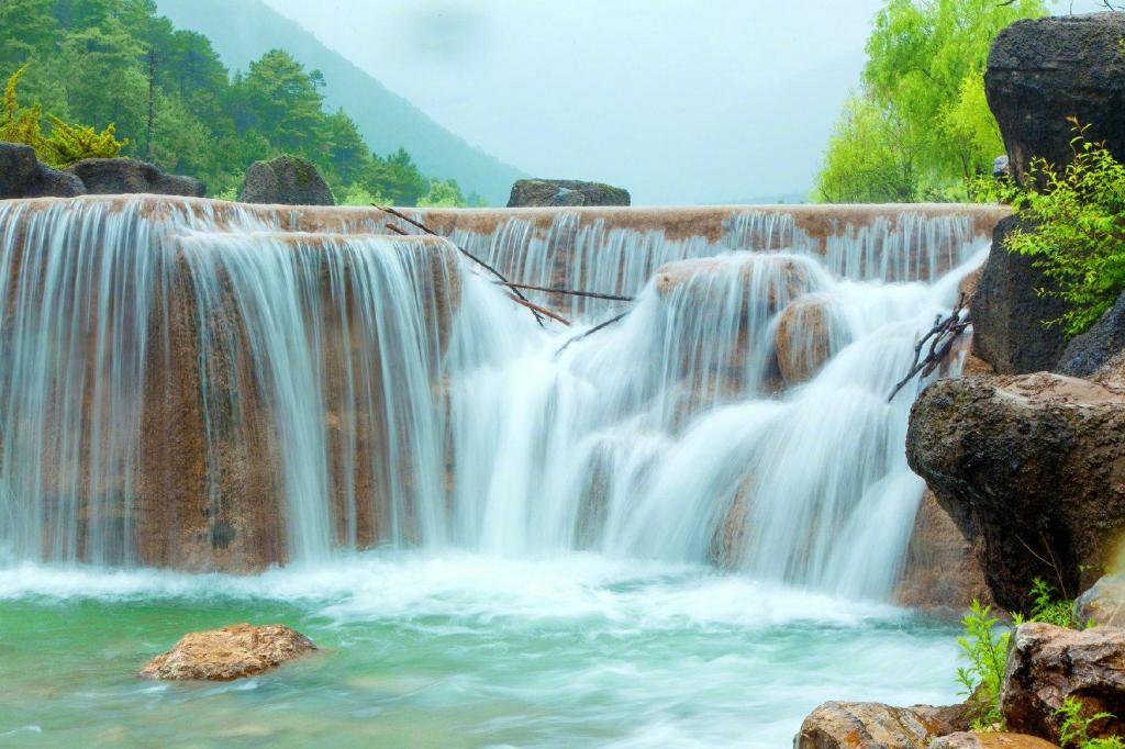 云南仙境蓝月谷唯美梦幻风景写真