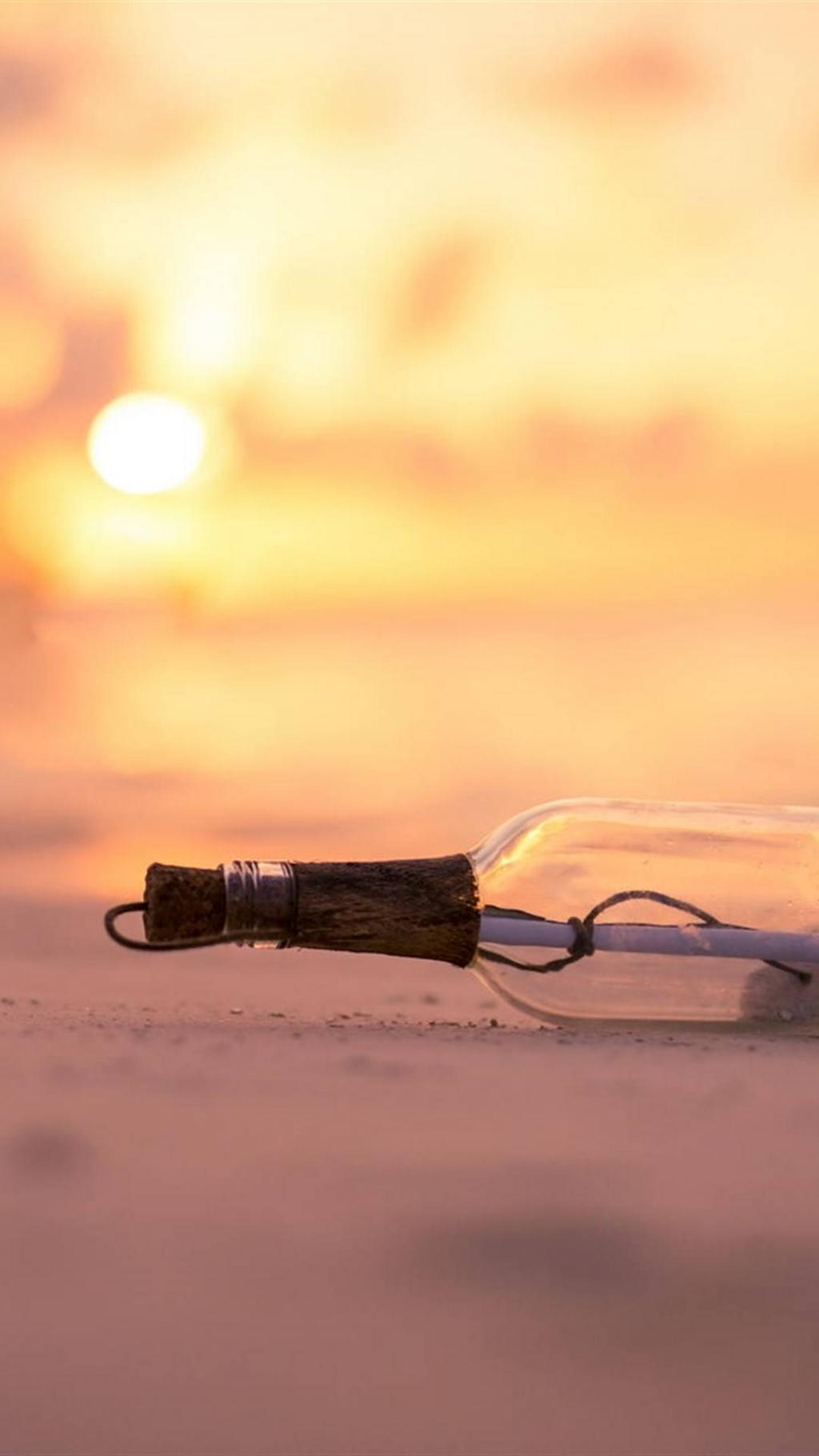 唯美沙滩意境漂流瓶