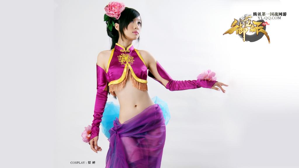 御龙在天美女cos角色