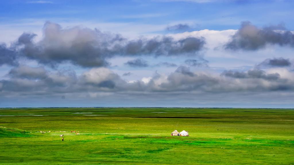 巴音布鲁克草原神秘的美