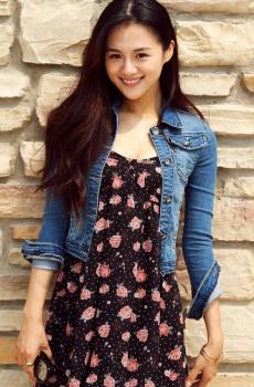 安悦溪夏日清新街拍安卓壁纸