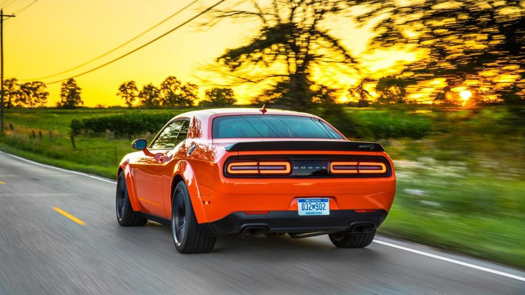 2018道奇挑战者SRT跑车