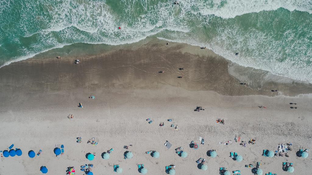 美到极致的鸟瞰海滩