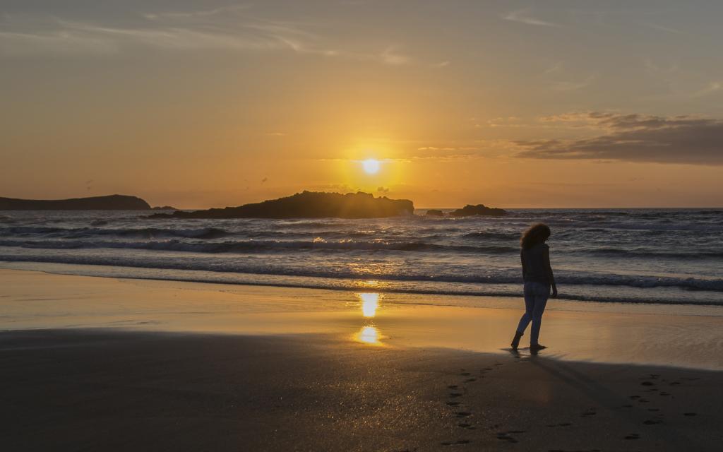 孤独凄凉的背影