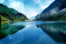 清新风格山水背景