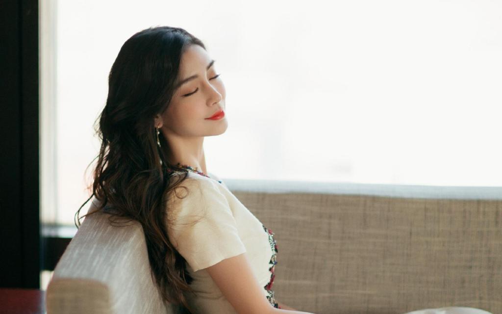 气质女神angelababy清新优雅写真
