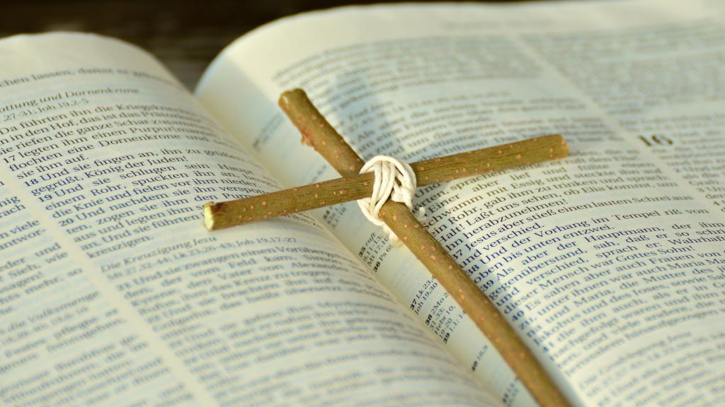 十字架在古巴比伦被认定为太阳神的象征