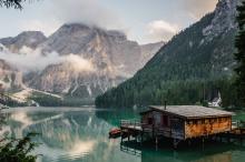 繁华尽处，寻一处无人山谷