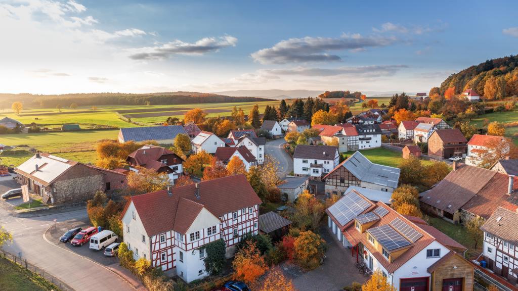 唯美欧洲小镇自然风景
