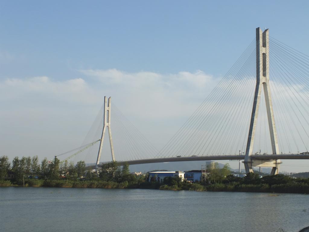 南京长江大桥拥有“争气桥”之称