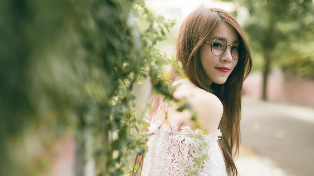 女人如水 美丽而温柔