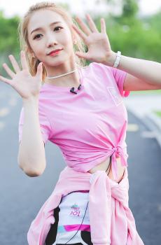 孟美岐高颜值魅力写真