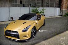 帅气黄色战神GT-R