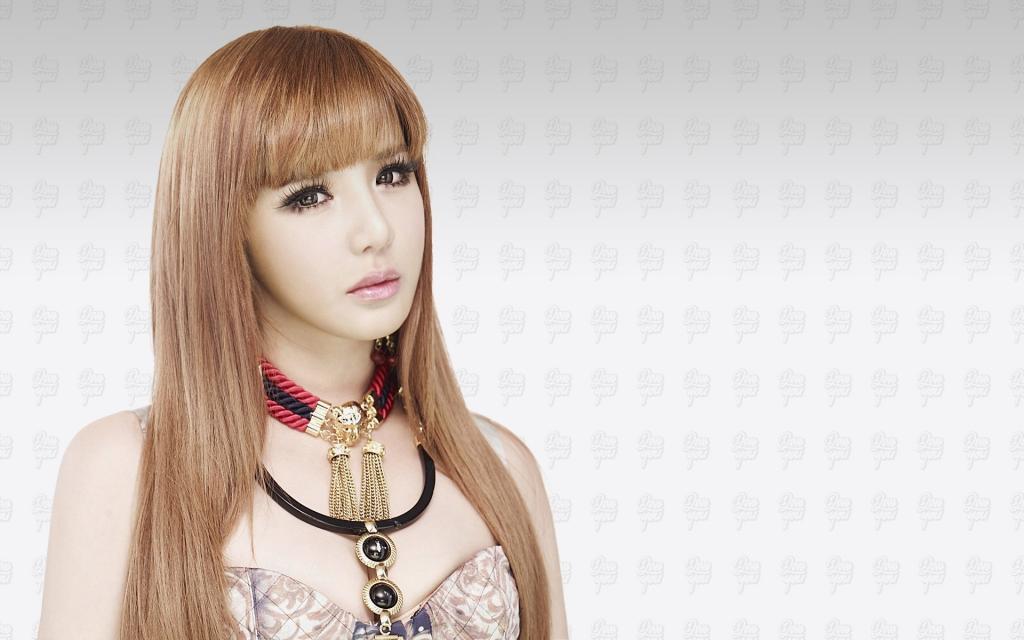 气宇非凡美女朴春