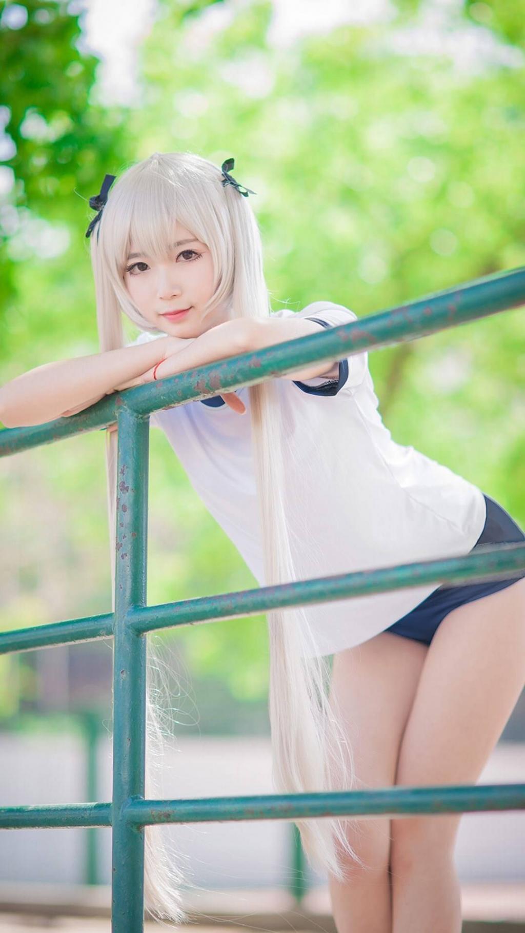 清纯萌妹cosplay穹妹校园写真