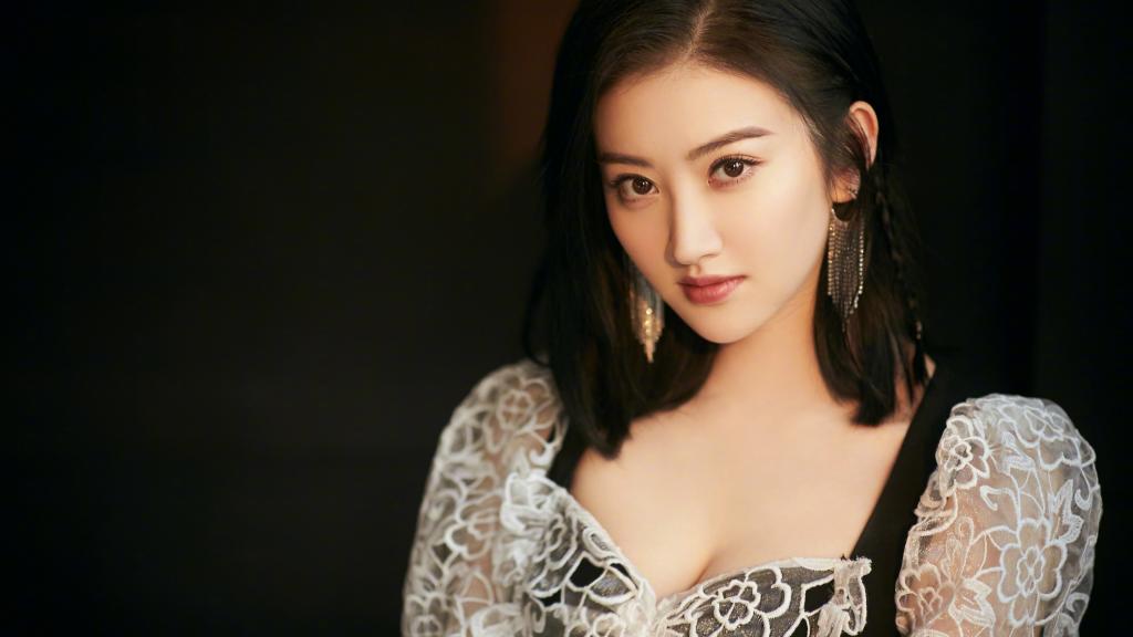 景甜优雅时尚写真