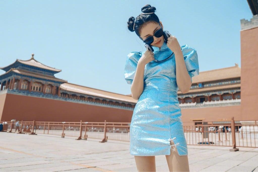 安悦溪国潮旗袍故宫时尚魅力写真