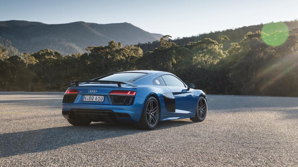奥迪R8 V10 汽车