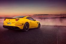 法拉利跑车