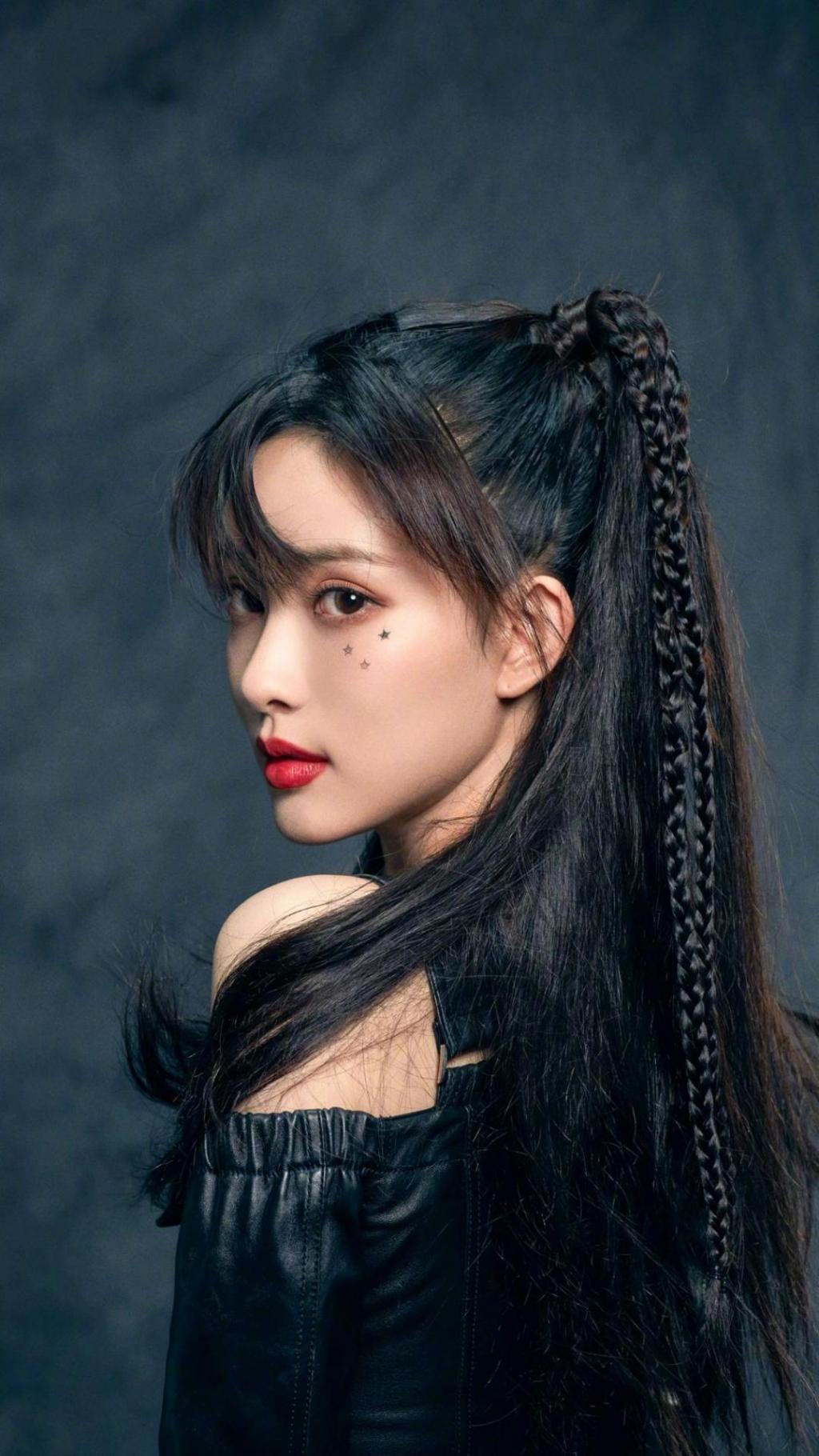 孟子义时尚气质诱人写真