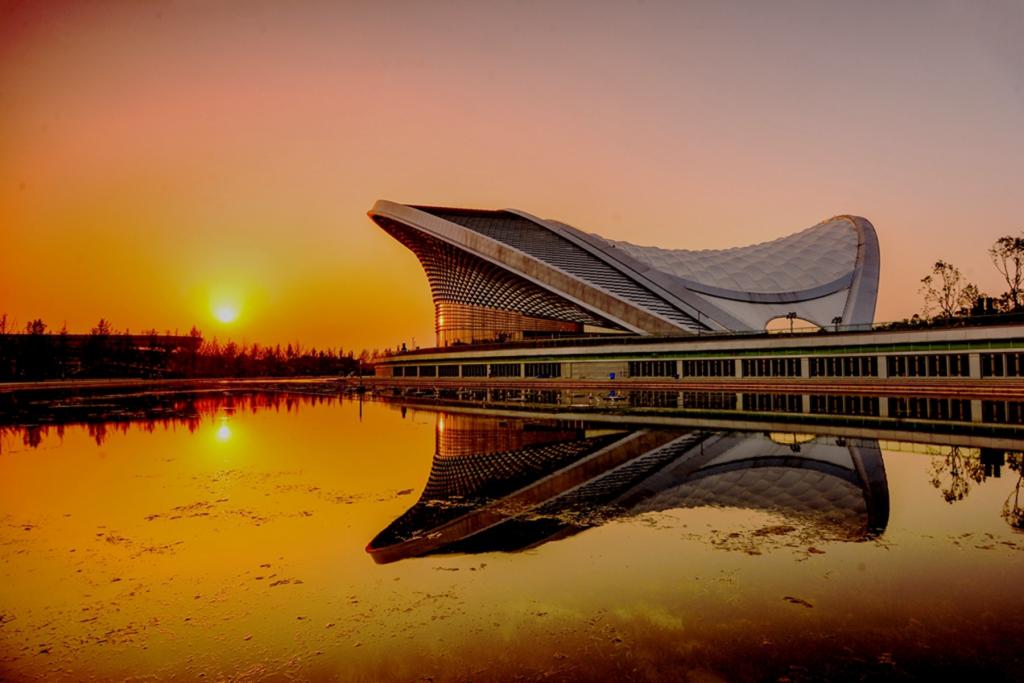 成都凤凰山露天音乐广场美景
