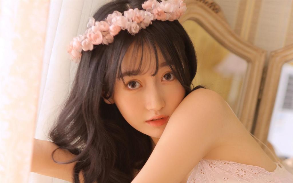 天生丽质美女温雅气质写真