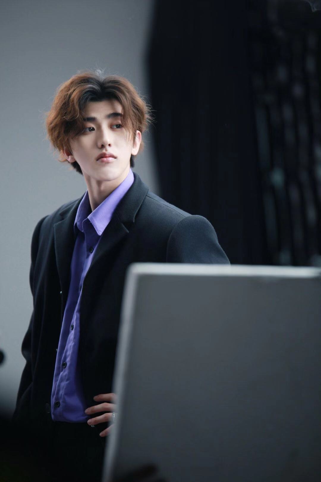 小鲜肉蔡徐坤时尚休闲写真