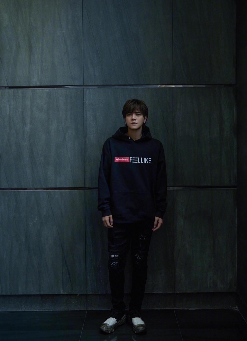 罗志祥时尚成熟写真