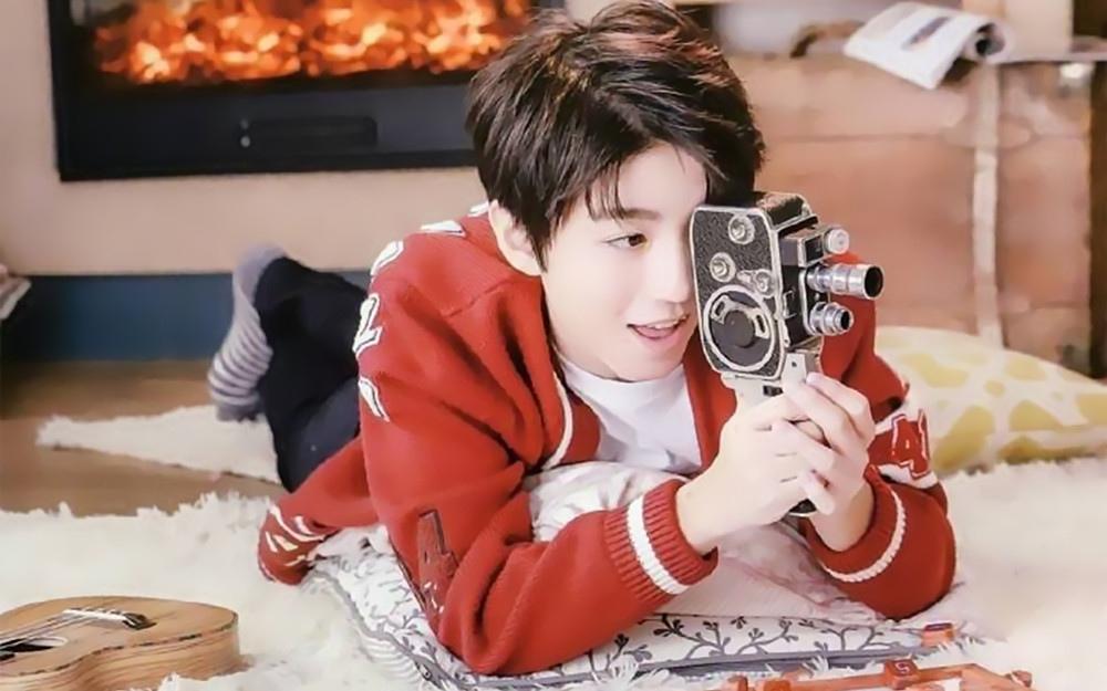 帅气清新的王俊凯