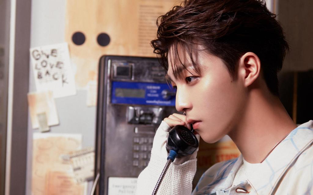 陈立农《我梦见你》MV忧郁帅气写真