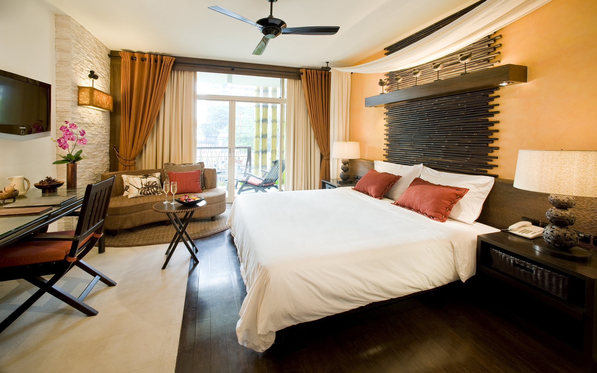 豪华卧室双人床图片