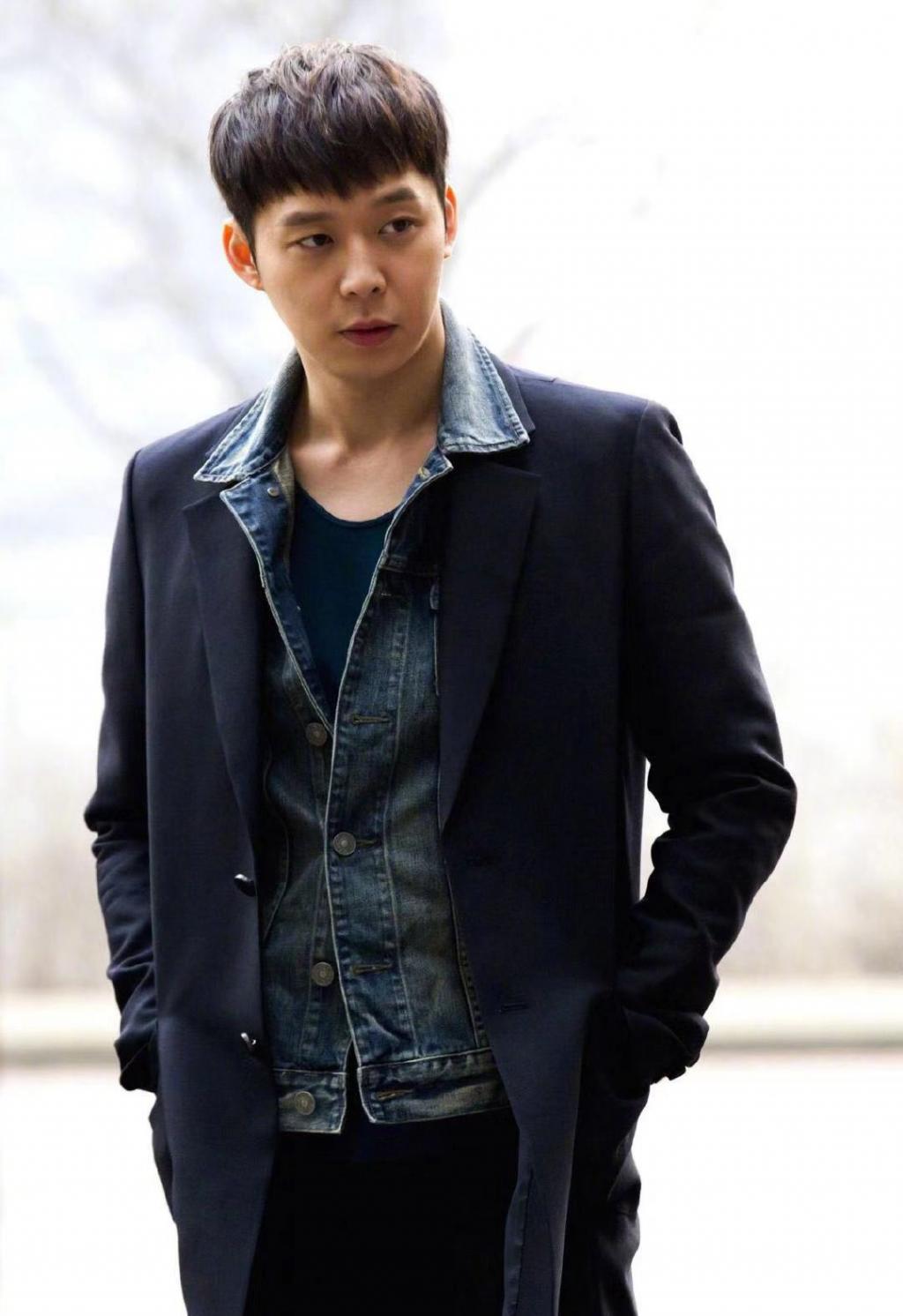 魅力男神朴有天帅气写真