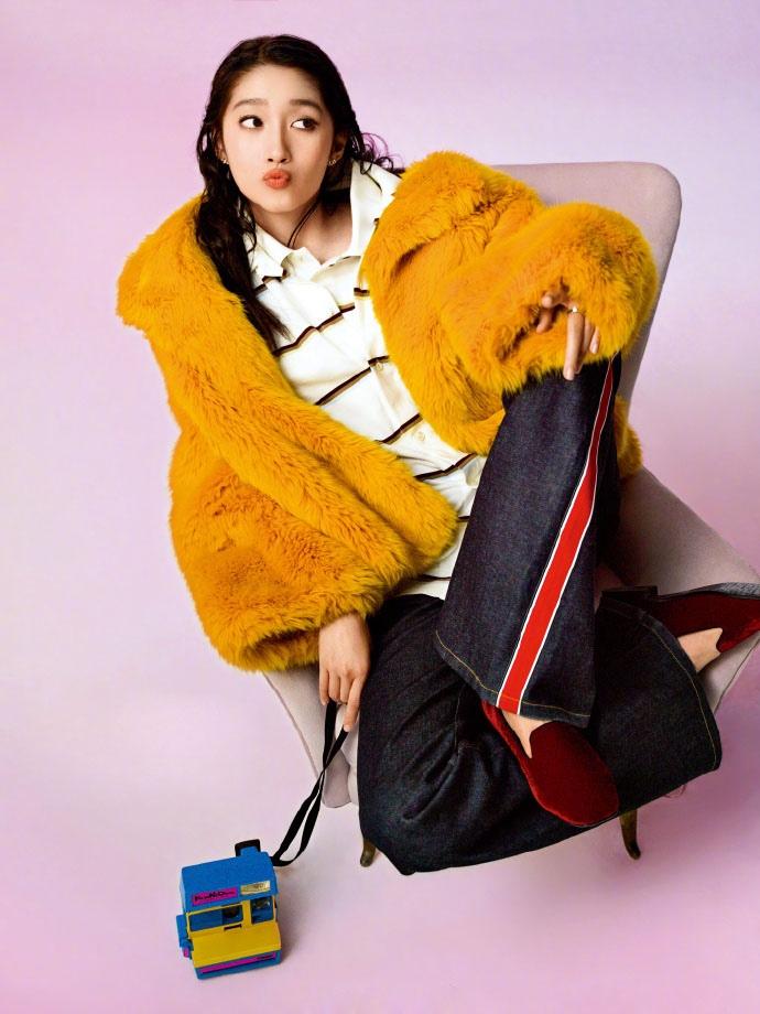 关晓彤时尚健康杂志封面写真