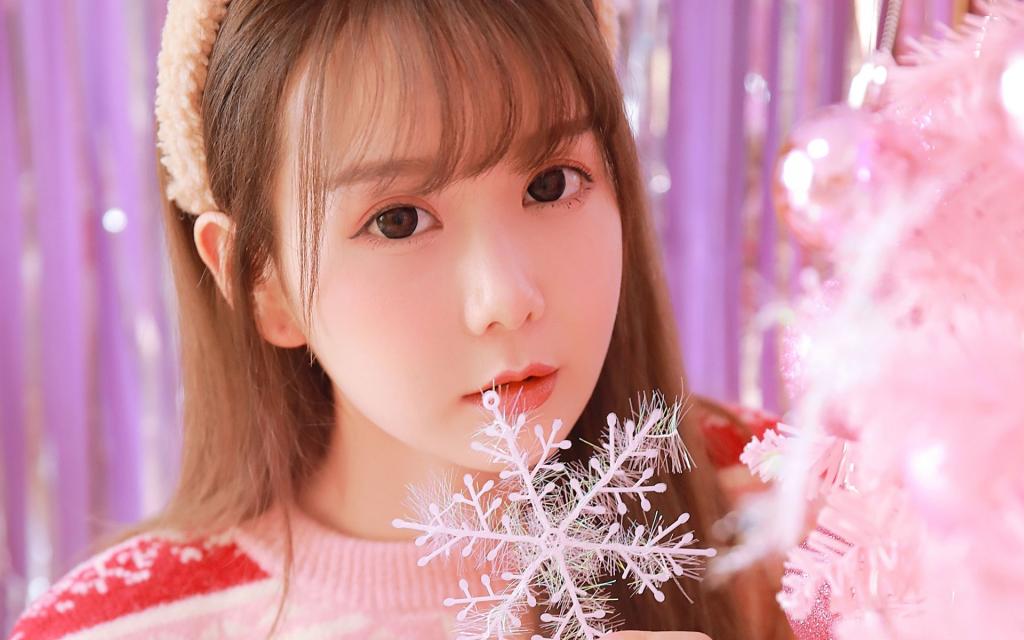 性感美女圣诞主题摄影写真