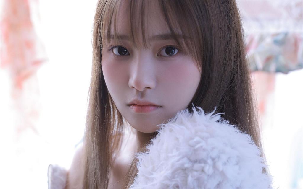 极品性感御姐火辣身材诱惑写真