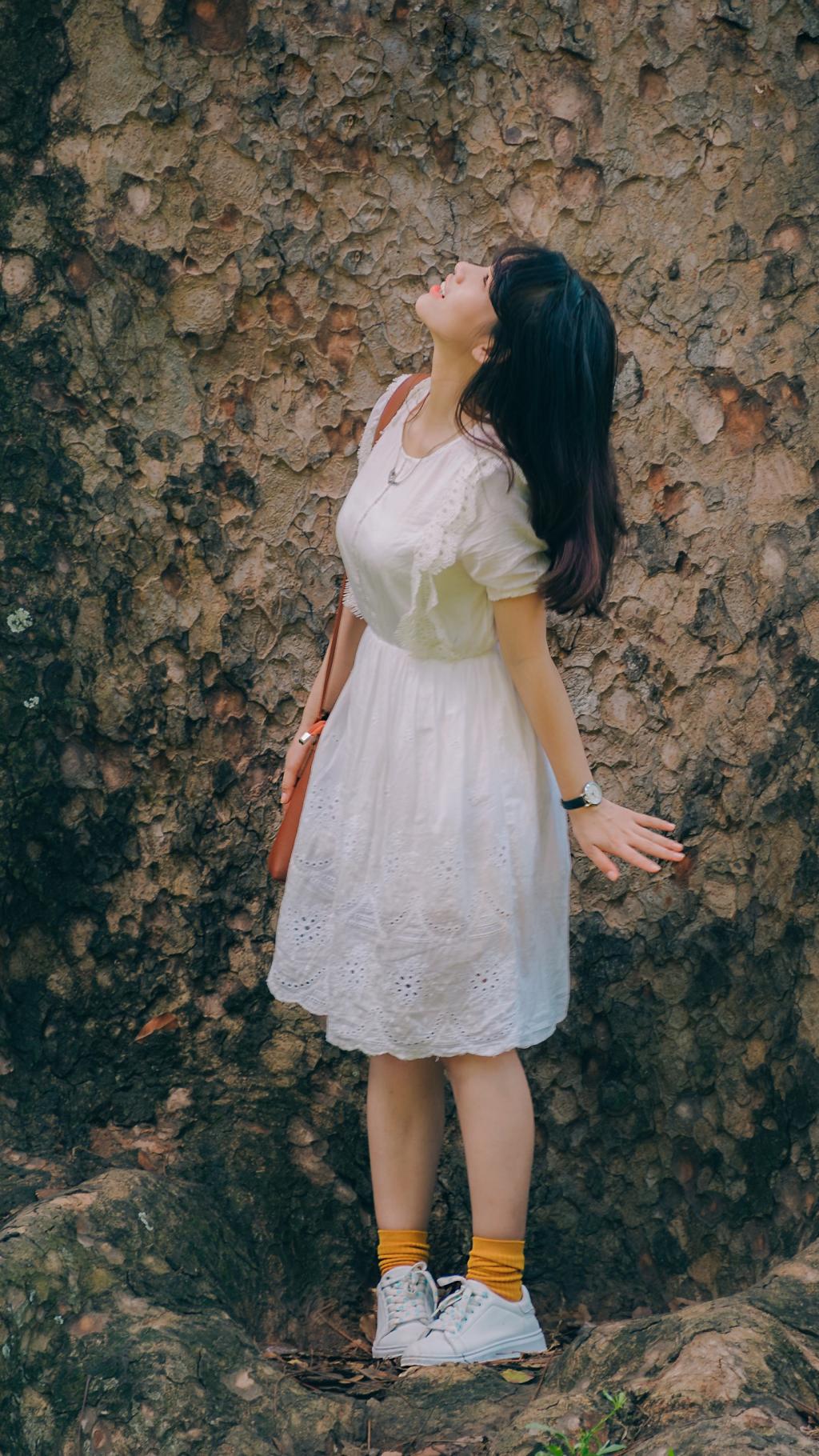 楚楚动人的女人