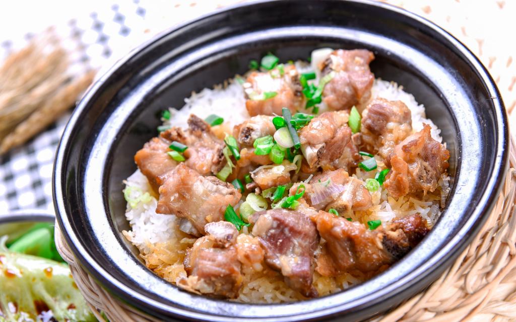 粤菜系煲仔饭