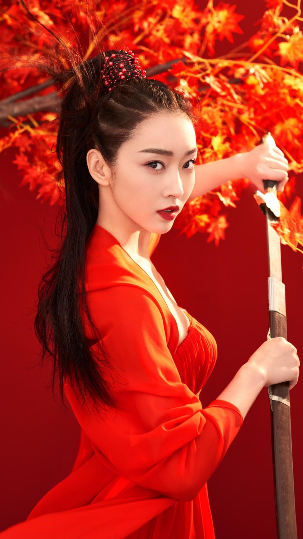 宣璐红衣女侠装