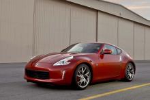 帅气日产370z跑车