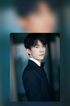 易烊千玺个性时尚写真-4