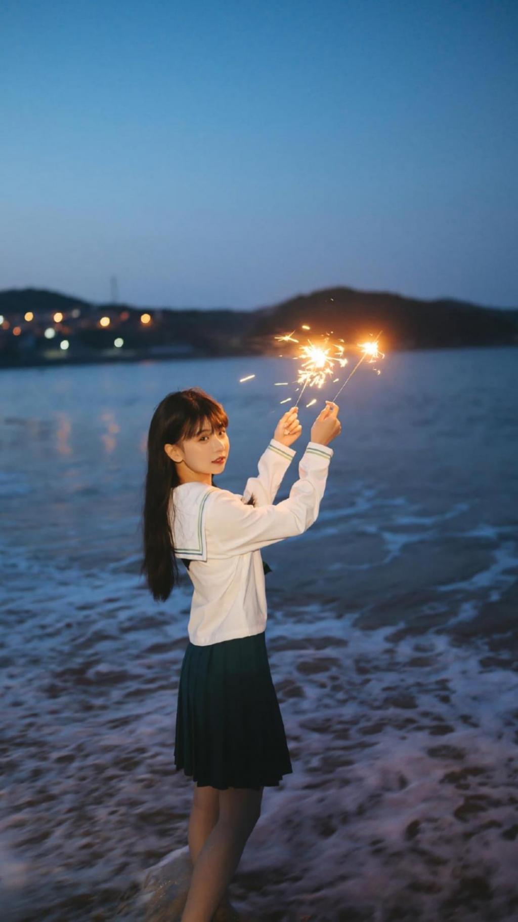 清纯可爱学生妹JK制服元气迷人写真